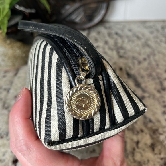 Vintage Oscar de la Renta Cosmetic Bag - Picture 4 of 8